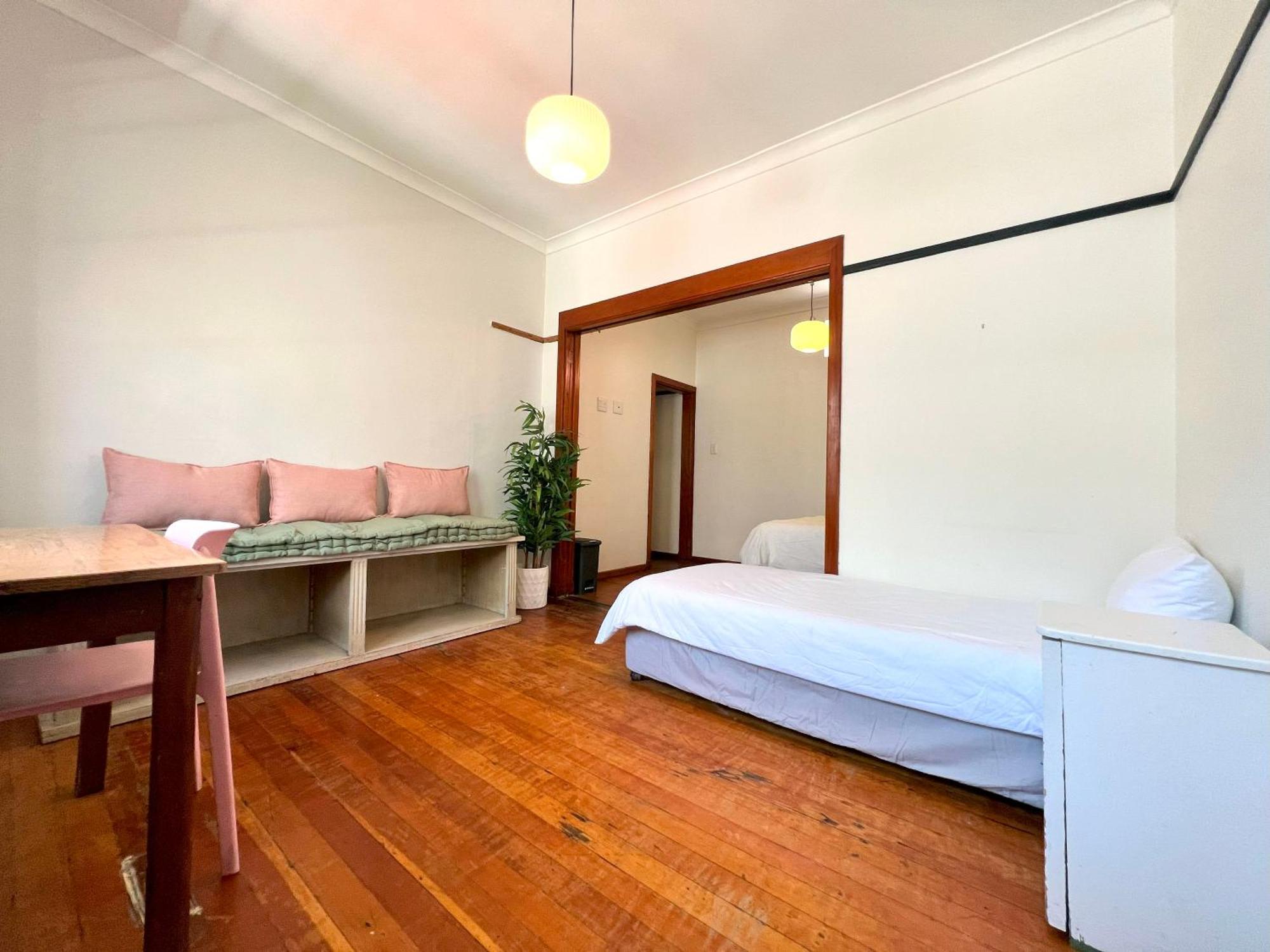 开普敦 Long Street Backpackers (Adults Only)旅舍 外观 照片